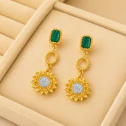 intage Carved Gold Sunflower Earrings Inlaid Emerald Crystal Elegant Dangling Ear Ornaments - Image 4