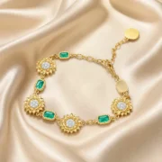 Retro Emerald Sunflower Gold Link Bracelet - Image 3